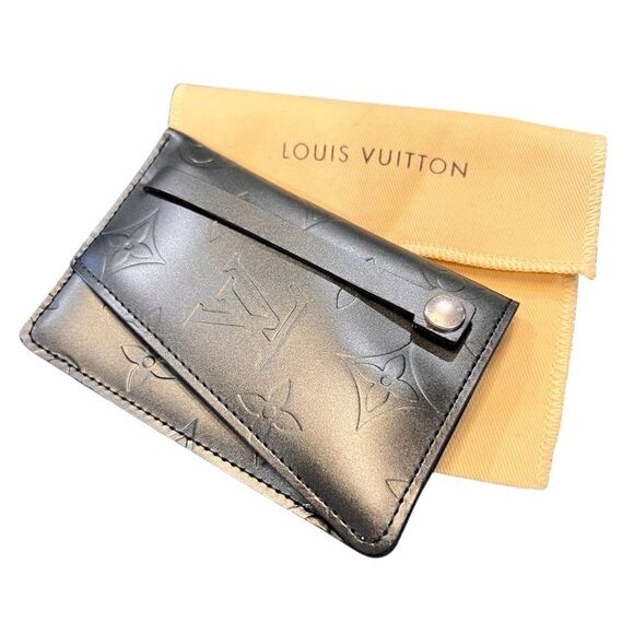 LOUIS VUITTON Monogram Mat Clochette Key Ring - Picture 1 of 4